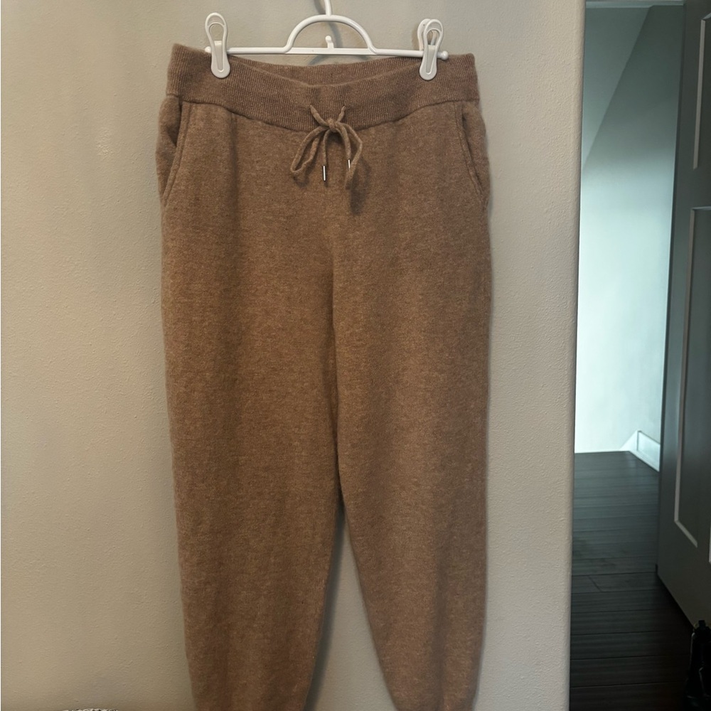 Quince Taupe Cashmere Drawstring Sweatpants
